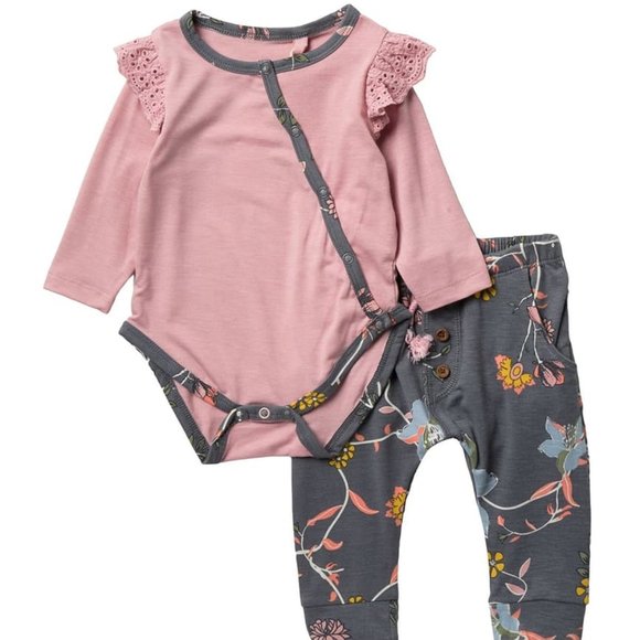 Jessica Simpson Other - Jessica Simpson Drapey Jersey Bodysuit & Pants Set